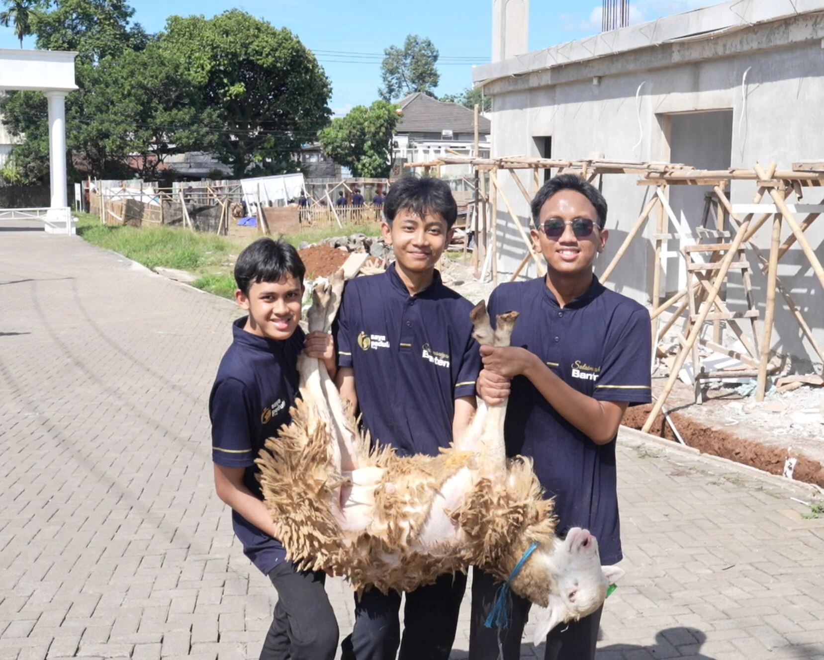 Foto 40 dari album Kurban Bersama Santri Tahfidz 2026